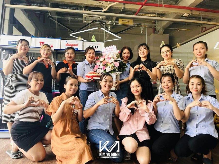 Công ty TNHH Kim Vũ Minh chúc mừng ngày “Quốc tế Phụ nữ 8-3”