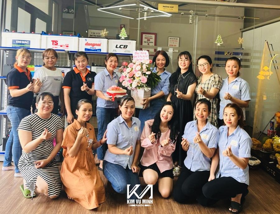 Công ty TNHH Kim Vũ Minh chúc mừng ngày “Quốc tế Phụ nữ 8-3”