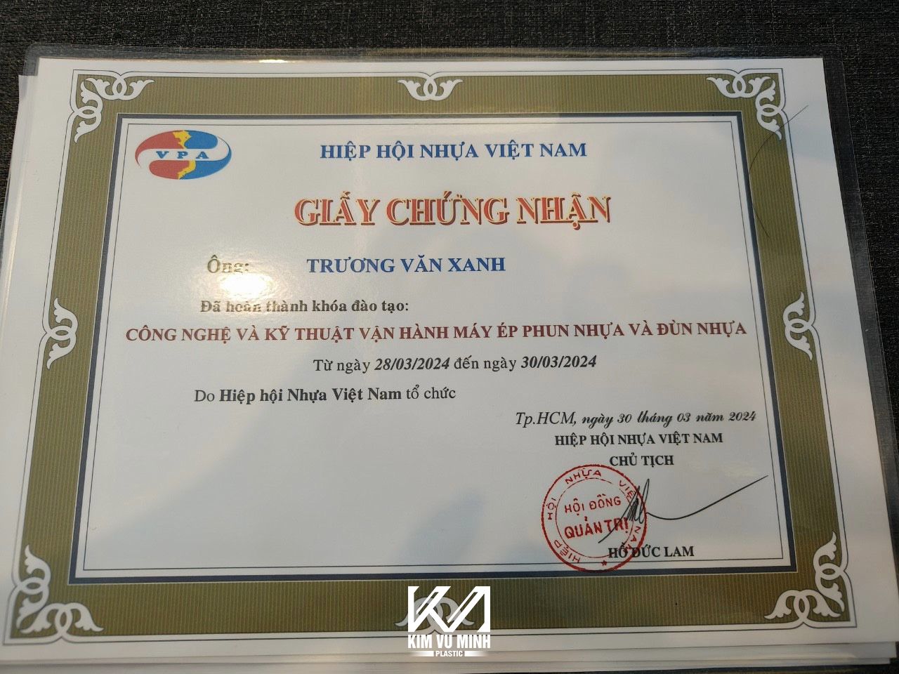 Ảnh giấy chứng nhận anh Xanh hoàn thành khóa học