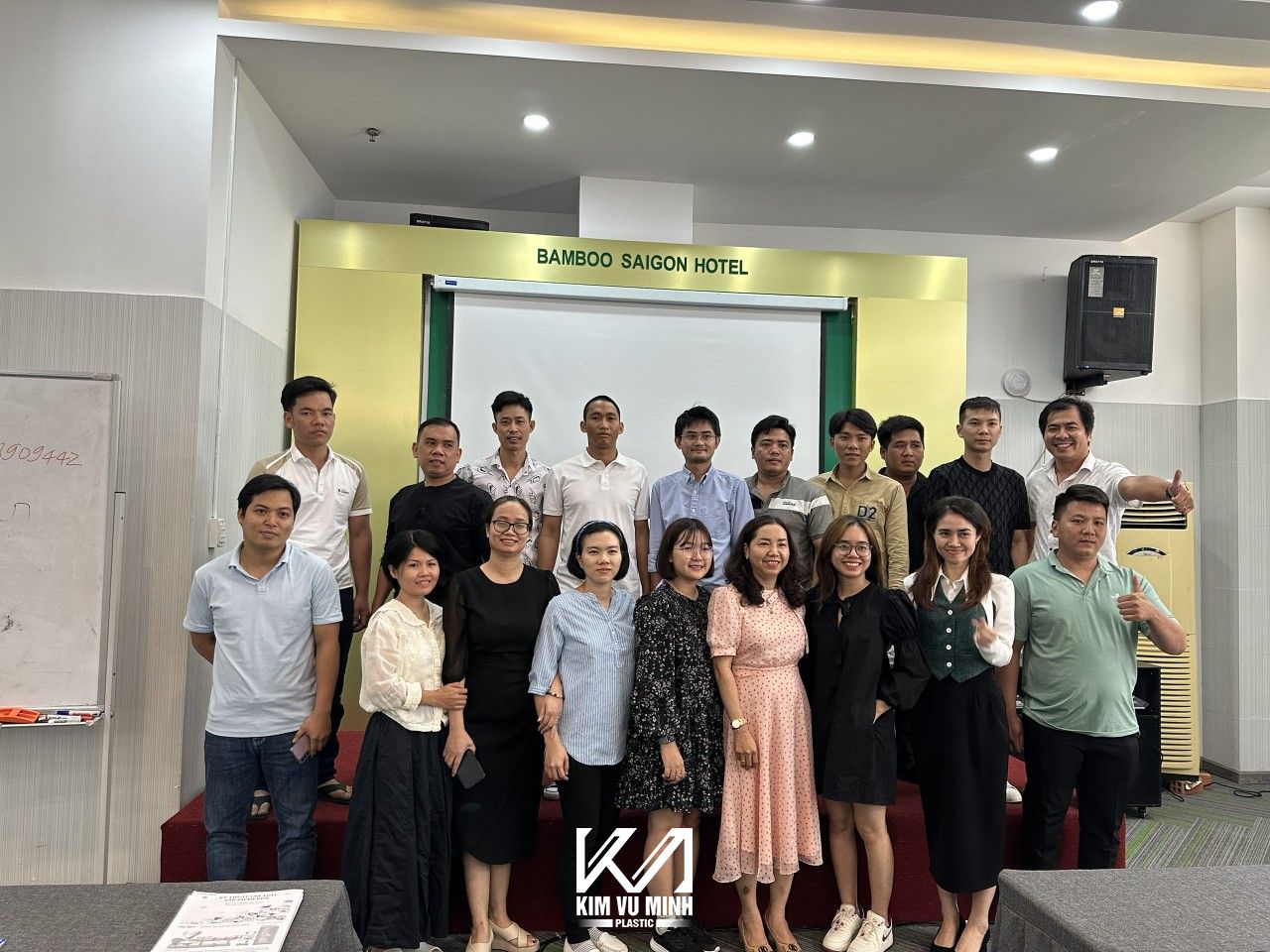 Hình ảnh các anh chị em tham gia khóa học